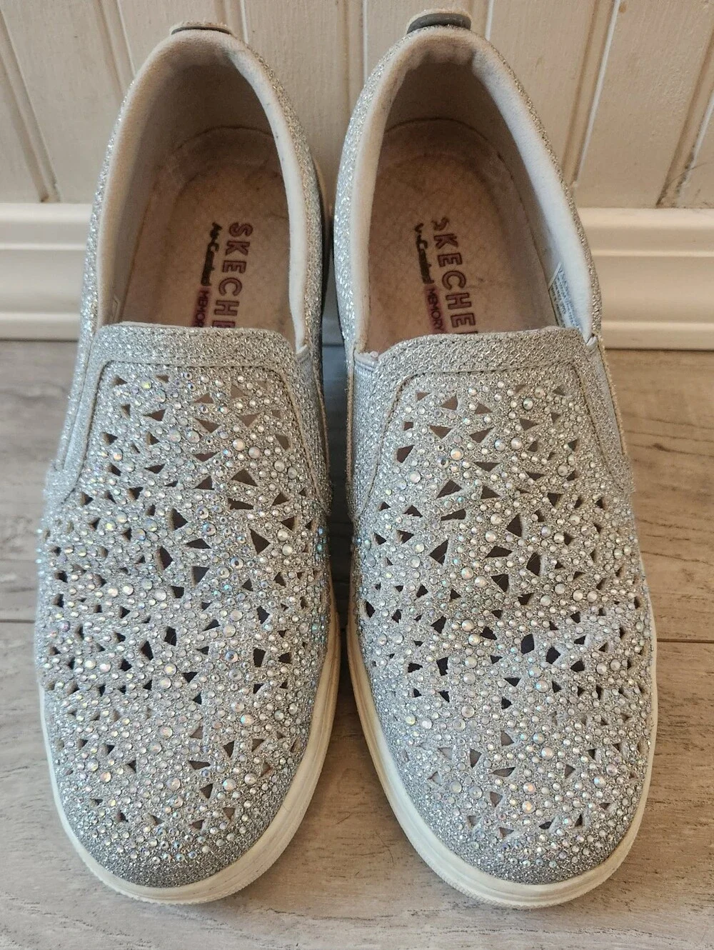 Skechers Silver Sparkle Slip-On Loafers for Women Sz 7.5